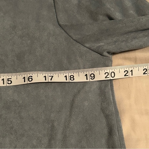 Soft Surroundings Softly Sueded Button Down Shirt Blue Womens Size M Oversized - Picture 6 of 7